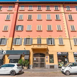 https://loreto-duomo-centrale-ampio-moderno.italymilanhotels.net